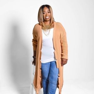 Meet your Posher, Alethia